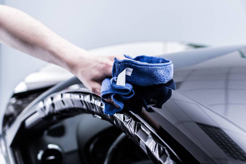 Centre automobile pour refaire la peinture sur une voiture proche de Rouen 76